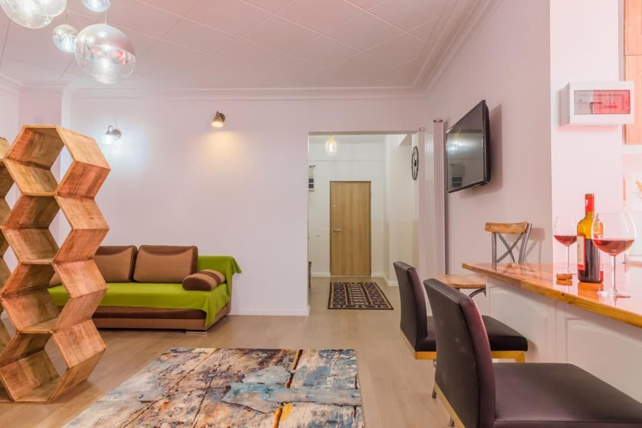 Inova Central Apartment Bucharest Exterior photo